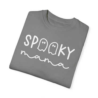 Halloween Trendy SPOOKY MAMA T-Shirt – Comfort & Style for Spooky Season