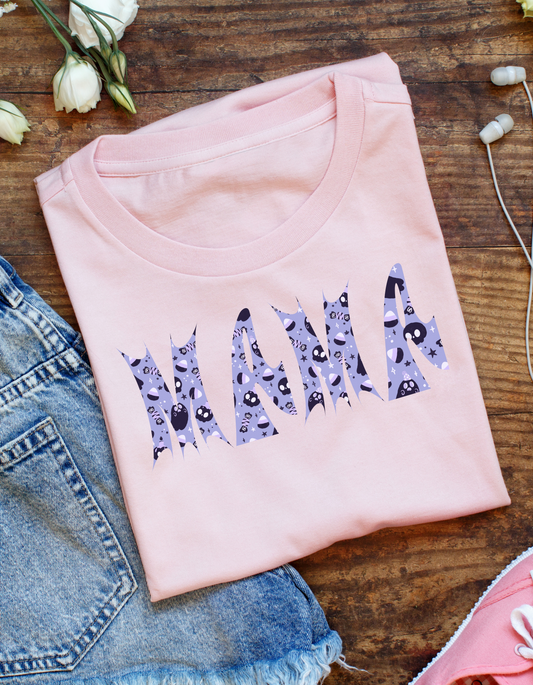 Halloween Trendy Mama T-Shirt – Comfort & Style for Spooky Season