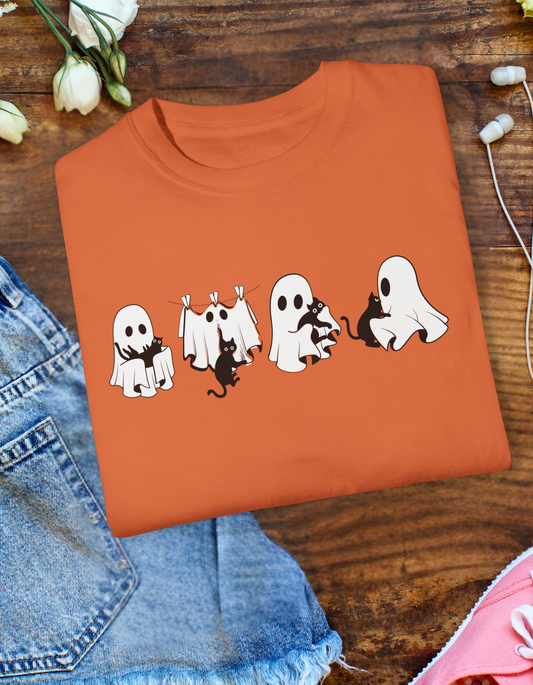 Halloween Spooky Cat Lover T-Shirt – Comfort & Style for Spooky Season